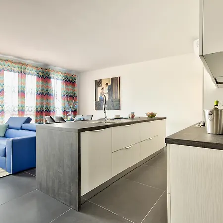 First Class Chezli By G&g Apartman *