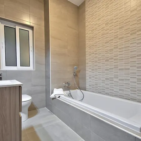 First Class Chezli By G&g Apartment