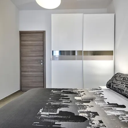 First Class Chezli By G&g Apartment
