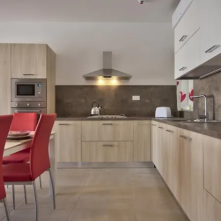 Apartment First Class Chezli By G&g *