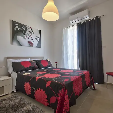 First Class Chezli By G&g Apartment